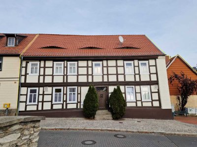 Zweifamilienhaus + Einfamilienhaus im historischen Ortskern von Schwanebeck