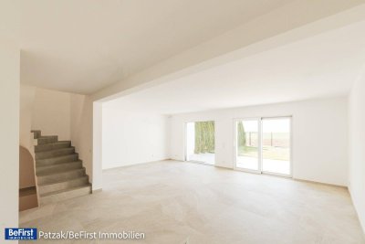 Neu: Phantastische Ausstattung und großzügige Raumaufteilung mit unverbaubarem Grünblick
