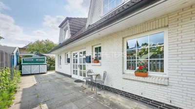 + Charmantes Einfamilienhaus mit Einliegerwohnung +