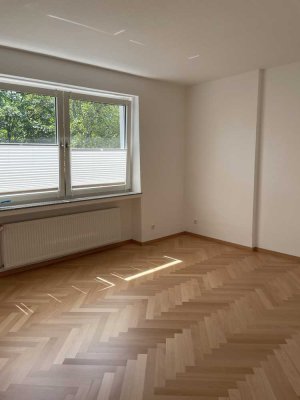 Stilvolle 2-Raum-Wohnung mit gehobener Innenausstattung mit Balkon in Essen