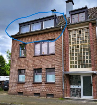 gut geschnittene, gepflegte 3 Zimmer-DG-Wohnung in ruhiger Toplage von Krefeld