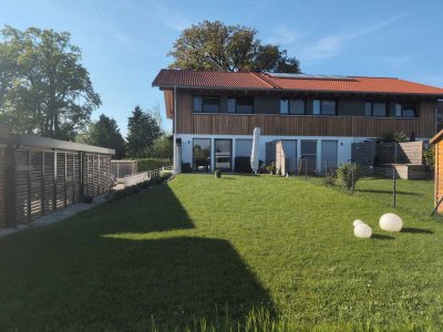 Moderne 4-Zimmer-Maisonette-Wohnung mit Süd-Terrasse und Garten