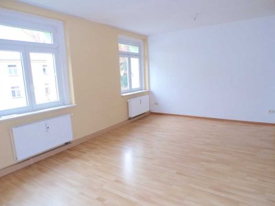 4 Zimmer Wohnung in Werdau West zu vermieten!!