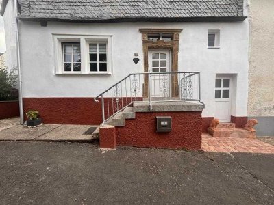 TOP! Renoviertes Fachwerk! Einfamilienhaus mit Garten und Stellplätzen in ruhiger Wohnlage