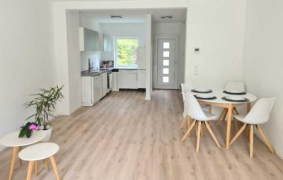 Sonniges modernes Traumhaus im Grünen
