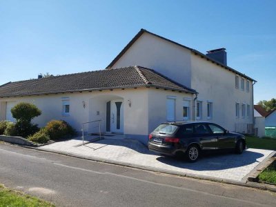 Provisionsfrei! Traumhaftes Einfamilienhaus mit großzügigem Grundstück und moderner Ausstattung.