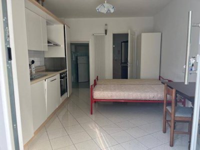 KLEINWOHNUNG MÖBLIERT IN ZENTRALER LAGE