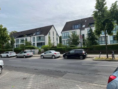 Großzügige 4 Zimmer-Wohnung mit Terrasse & Tiefgarage  2 Stellplätze in Düsseldorf-Kaiserswerth