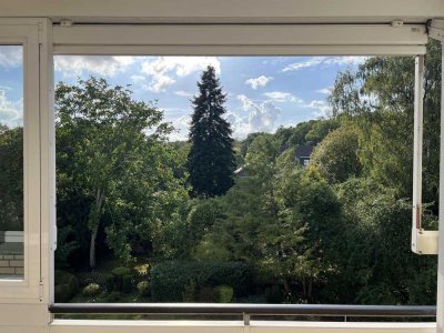 Großzügige, frisch modernisierte 3-Zimmer-Wohnung mit Süd-West-Blick, Balkon und Nähe zu Kurpark