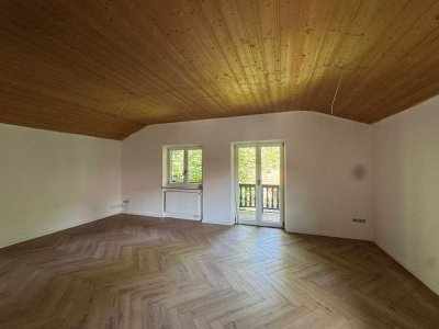 Hochwertige und frisch sanierte 3 Zimmer Wohnung