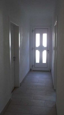 Ansprechende und vollständig renovierte 2,5-Raum-Erdgeschosswohnung mit Balkon in Losheim am See