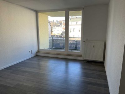 Helle 1-Zimmer Wohnung mit Balkon in Aue
