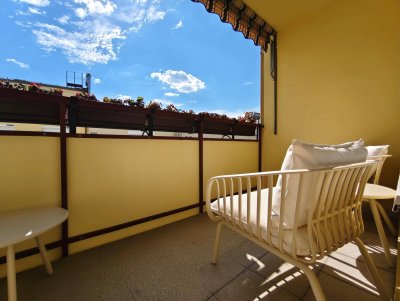Ruhige Hoflage! Gepflegte Wohnung mit Loggia nahe Rochusmarkt | Sofort beziehbar