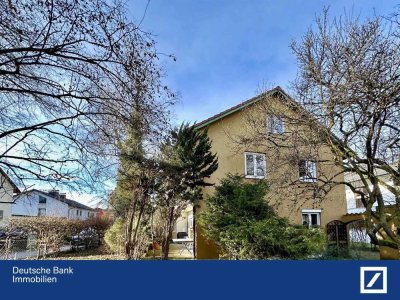 Großzügiges Familienhaus auf zwei Flurstücken. Raum für Visionen inklusive.