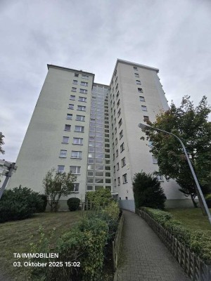 4 Zimmer - Wohnung mit Balkon 1.Stock in 63263 Neu - Isenburg