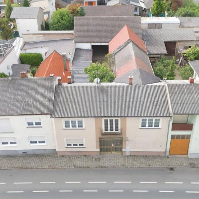 Tradition trifft Potenzial – Winzerhaus mit Nebengebäuden und großer Bebauungsmöglichkeit