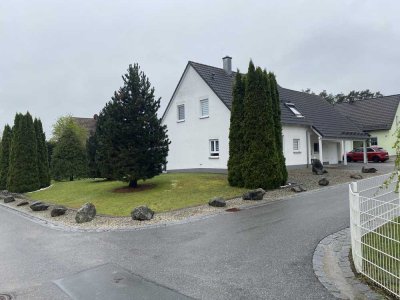 Preiswertes 5-Raum-Einfamilienhaus mit EBK in Wonsees