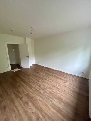 Gemütliche, helle 2,5-Zimmer-Wohnung mit Einbauküche in Kiel