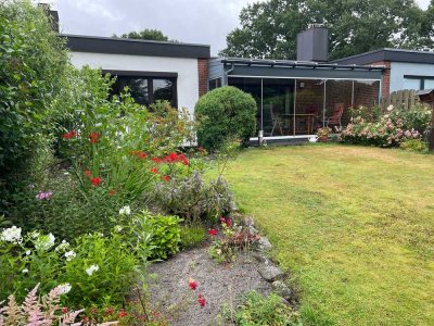 Reihenbungalow mit Flachdach in ruhiger Sackgassenlage