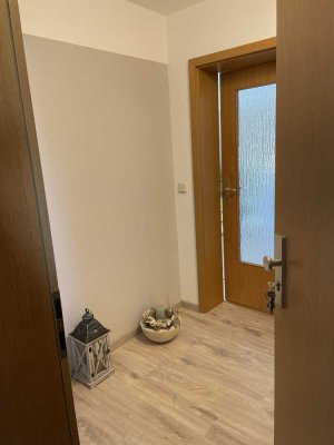 Ansprechende 2-Zimmer-Dachgeschosswohnung mit Einbauküche in Meiningen