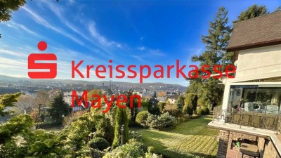 Villenanwesen mit eigenem Parkgrundstück.