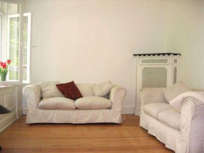Wunderschöne 3 Zimmer Altbau-Wohnung in Harvestehude an Einzelperson oder Paar 50+