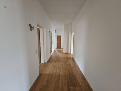 Schönes Wohn- und Geschäftshaus - mit interessanten Möglichkeiten
