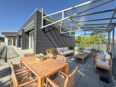 Erstbezug nach Sanierung: Exklusives Fünf-Zimmer-Penthouse mit drei Dachterrassen