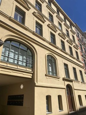 Paulusviertel* Zweitbezug* helle 2-Zi-Whg. mit Balkon* gr.Wohnküche mit EBK* Tageslichtbad