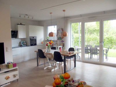 Sehr schöne 3-Zi.-Wohnung mit EBK, Südterrasse u. Garten...