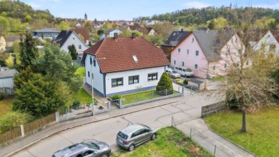 Ihr neues Zuhause in Burglengenfeld – charmantes Einfamilienhaus mit Traumgarten und Carport!