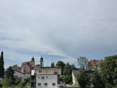 Große 3-Zimmer-Wohnung mit Aufzug
im Zentrum von Lindenberg