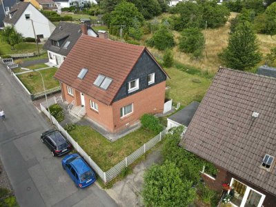 Ansprechendes 5-Zimmer-Mehrfamilienhaus in Burscheid-Hilgen