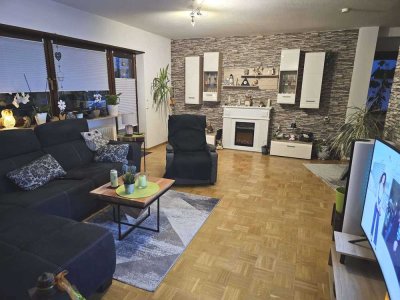 Brühl attraktive 3 Zimmer Wohnung mit sonnigen Balkon