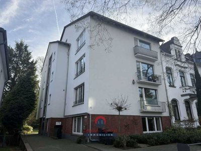 KREFELD-BISMARCKPLATZ - SCHÖNE DACHGESCHOSSWOHNUNG MIT 2 ZIMMERN