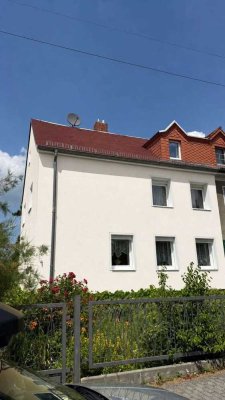 Projekt Neues zu Hause! Geräumiges DH in ruhiger Anliegerstraße von DD-Bühlau auf traumhaftem Grund!