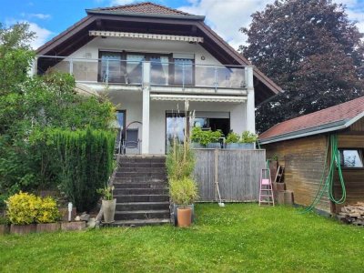 Großzügige Erdgeschosswohnung mit Garten, Terrasse & Garage