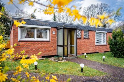 Modernisierungsbedürftiger Bungalow mit Einzelgarage