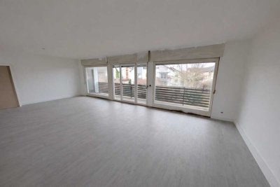 Kernsanierte, große 4 ZKB Wohnung mit 122 m² + Garage, großen Balkon & Gartenanteil in Reilingen