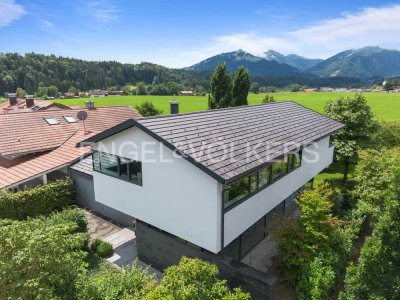 Luxuriöses Domizil mit Garten, Pool & Sauna