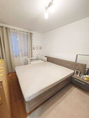 Exklusive, gepflegte 1,5-Zimmer-Erdgeschosswohnung mit Balkon und EBK in Murnau am Staffelsee