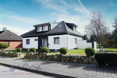 Großzügiges und modernes Einfamilienhaus mit Einliegerwohnung Provision-Frei