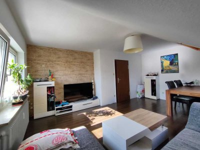 Schöne, ansprechende 3-Zimmer-DG-Wohnung in Stuttgart
