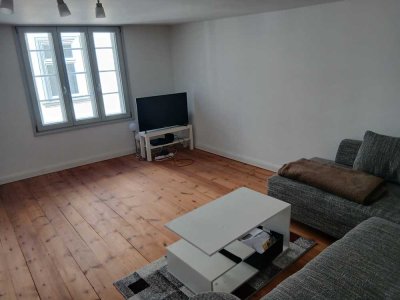 Wunderschöne, modernisierte Altbauwohnung in bester Lage