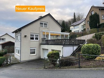 "Großzügiges Wohnhaus mit schöner Aussicht in Bad Pyrmont-Thal zu verkaufen!"