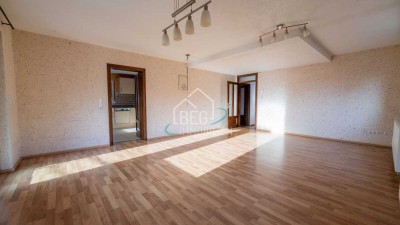 Großzügige 5-Zimmer-Wohnung 
mit flexibler Aufteilung