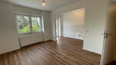 Sanierte Wohnung mit Balkon & Garten: attraktive 3,5-Zimmer-Wohnung in Schüren