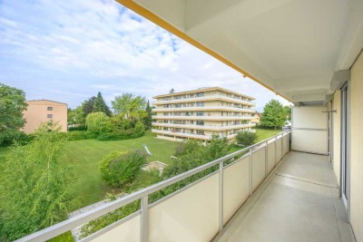 Helle 3-Zimmer-Wohnung mit Penthouse Charakter