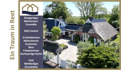 Ihr exklusiver Wohntraum! Ein reetgedecktes Ensemble zum Leben und z.B. Arbeiten unter einem Dach!