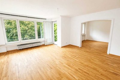 + Bilk / Flehe + 4-Zimmer-Wohnung + ca. 109 m² Wohnfläche + renoviert + 1. OG + im 3-Familienhaus +